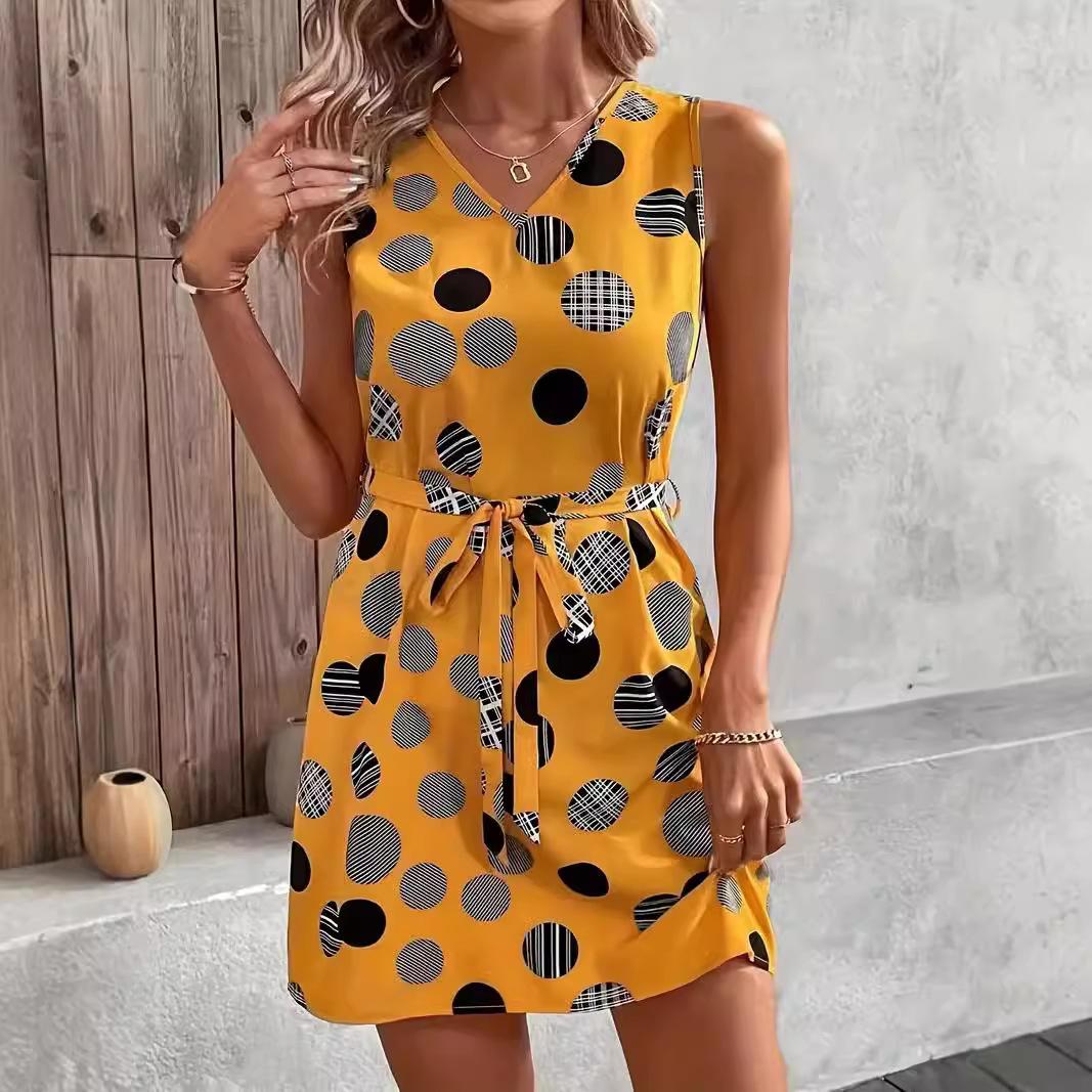 GUJI—346 Vintage Print Tie-Waist V-Neck Midi Dress - Sleeveless Casual Style Dress